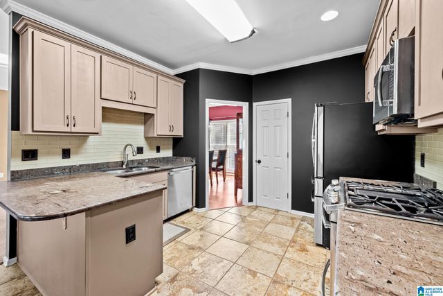 1510 OAK PARK DRIVE, Hoover, AL 35080