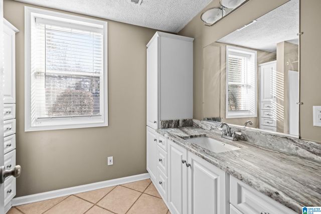 1510 OAK PARK DRIVE, Hoover, AL 35080