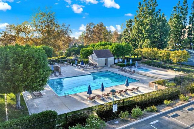 30 Rainbow Falls 17, Irvine, CA 92603