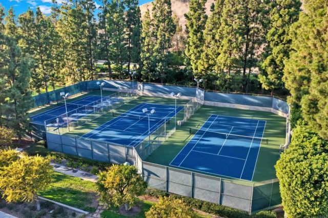 30 Rainbow Falls 17, Irvine, CA 92603