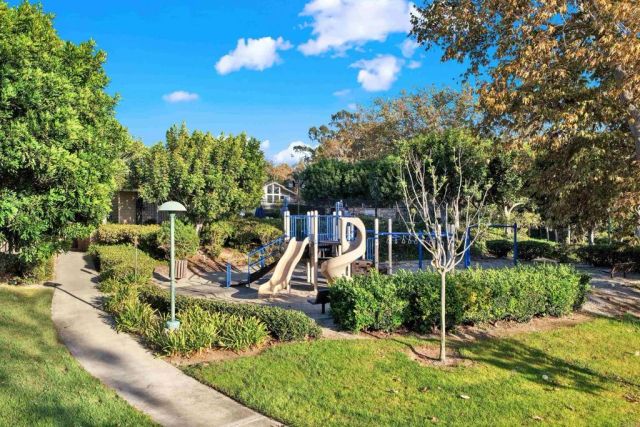 30 Rainbow Falls 17, Irvine, CA 92603
