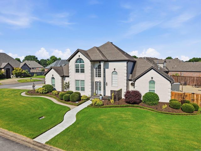 405 Esplanade Ave, Conway, AR 72034