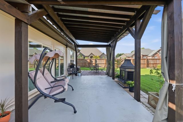 405 Esplanade Ave, Conway, AR 72034