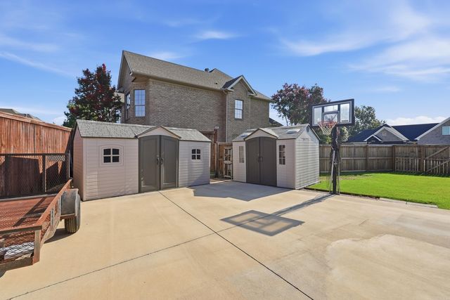 405 Esplanade Ave, Conway, AR 72034