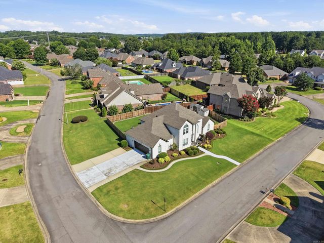 405 Esplanade Ave, Conway, AR 72034