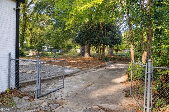 2499 Sylvan Road, East Point, GA 30344
