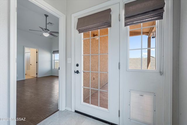9026 N School Hill Drive, Tucson, AZ 85743