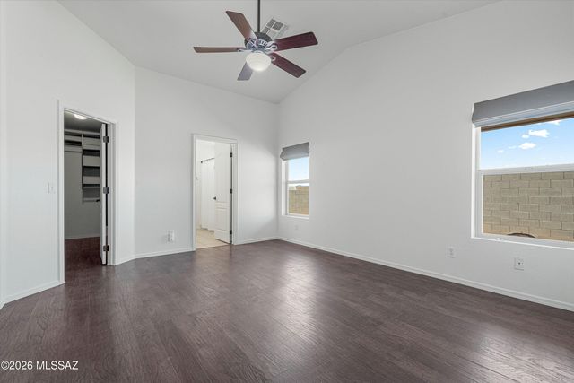 9026 N School Hill Drive, Tucson, AZ 85743