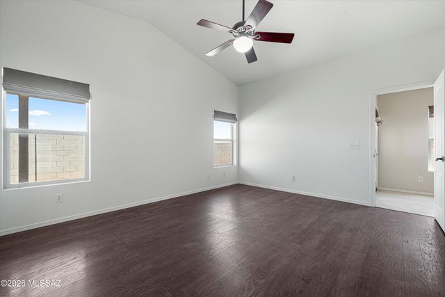 9026 N School Hill Drive, Tucson, AZ 85743