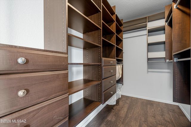 9026 N School Hill Drive, Tucson, AZ 85743