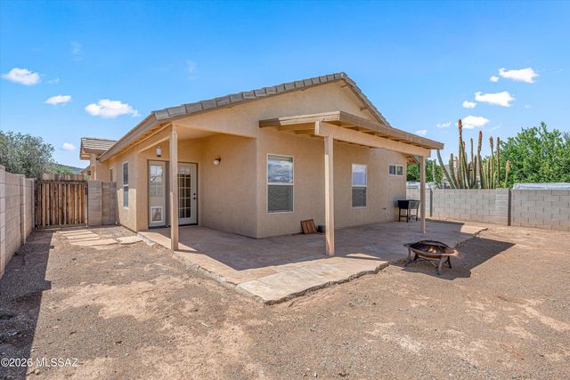 9026 N School Hill Drive, Tucson, AZ 85743