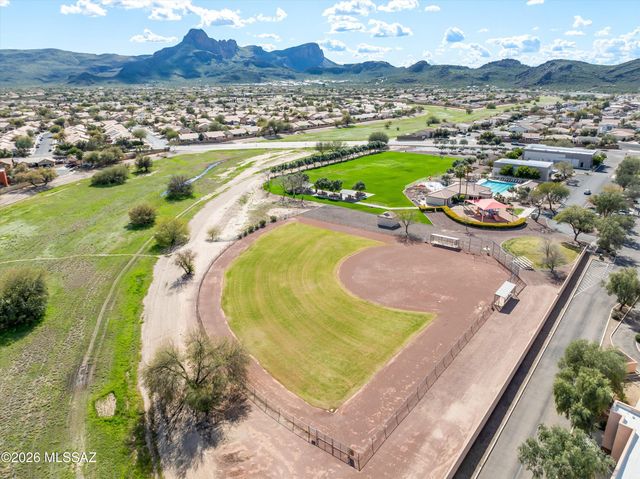 9026 N School Hill Drive, Tucson, AZ 85743