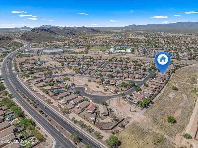 9026 N School Hill Drive, Tucson, AZ 85743