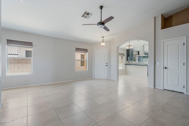 9026 N School Hill Drive, Tucson, AZ 85743