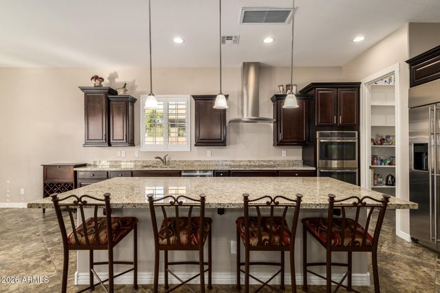 2052 S NAVAJO Court, Chandler, AZ 85286