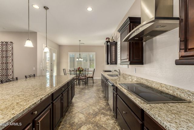 2052 S NAVAJO Court, Chandler, AZ 85286