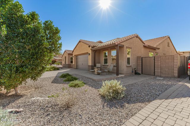 2052 S NAVAJO Court, Chandler, AZ 85286