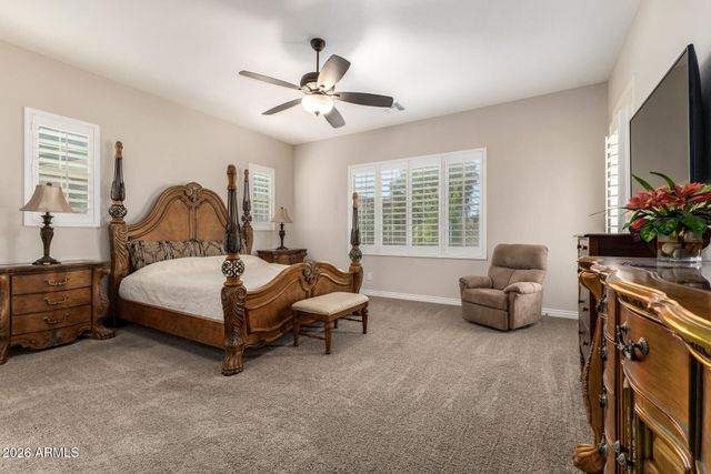 2052 S NAVAJO Court, Chandler, AZ 85286