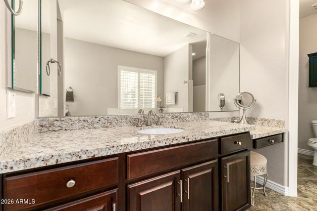 2052 S NAVAJO Court, Chandler, AZ 85286