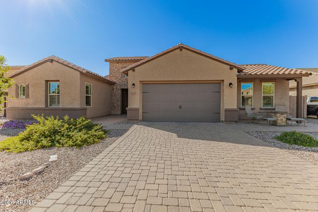 2052 S NAVAJO Court, Chandler, AZ 85286