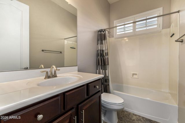 2052 S NAVAJO Court, Chandler, AZ 85286