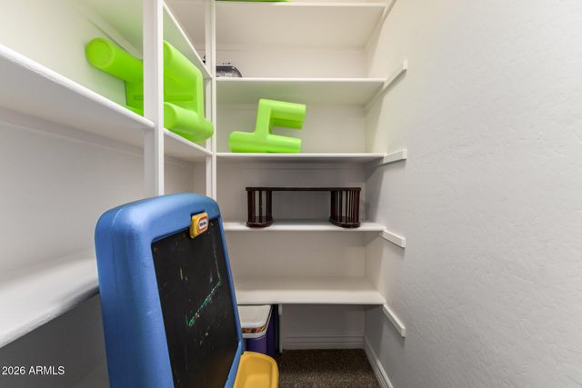 2052 S NAVAJO Court, Chandler, AZ 85286