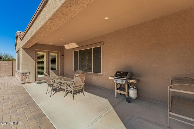 2052 S NAVAJO Court, Chandler, AZ 85286