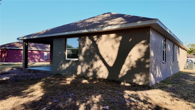 1813 1ST AVENUE E, Palmetto, FL 34221