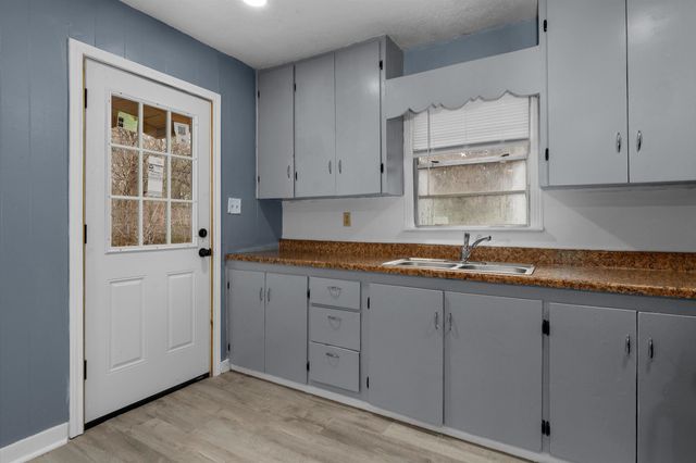 1913 Ark St., Marshall, TX 75672