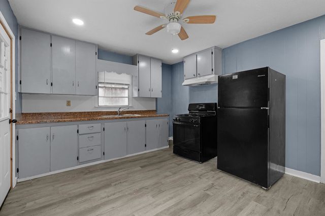 1913 Ark St., Marshall, TX 75672