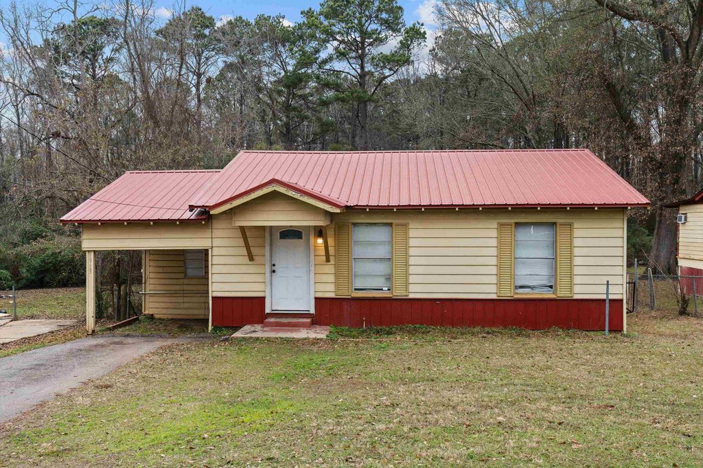 1913 Ark St., Marshall, TX 75672