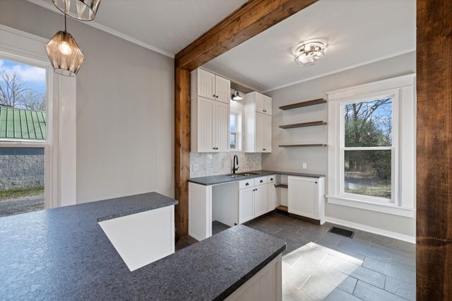 118 Tyler St, Clarksville, TN 37040