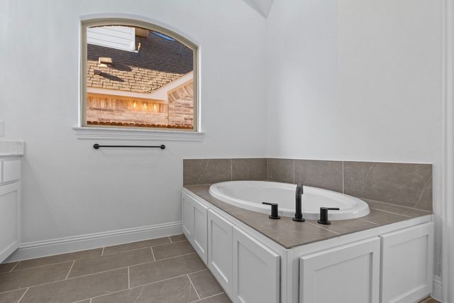 905 Mumms Field Drive, Fort Worth, TX 76247