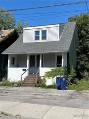 1868 Weston Avenue, Niagara Falls, NY 14305