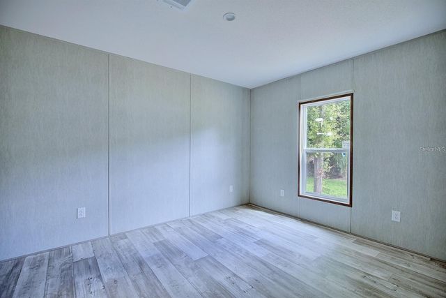 8595 NW 13TH COURT, Ocala, FL 34475