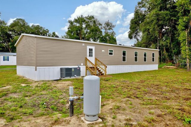 8595 NW 13TH COURT, Ocala, FL 34475