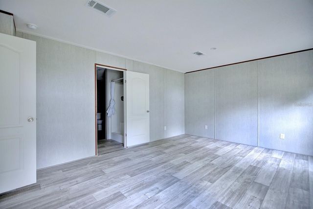 8595 NW 13TH COURT, Ocala, FL 34475