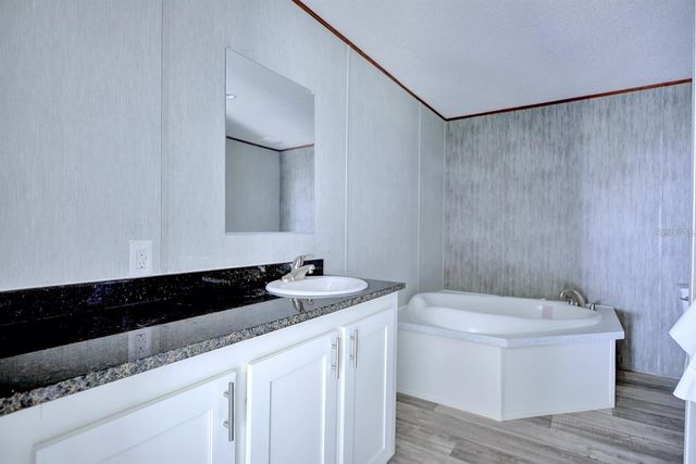 8595 NW 13TH COURT, Ocala, FL 34475