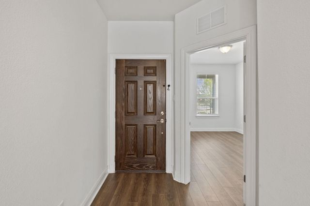 138 Fern DR, Buda, TX 78610