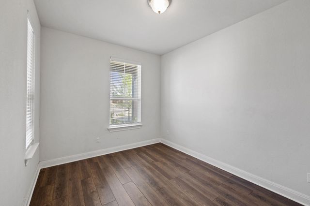 138 Fern DR, Buda, TX 78610