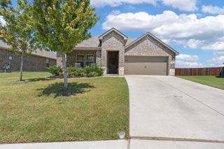 208 Churchill Court, Waxahachie, TX 75165