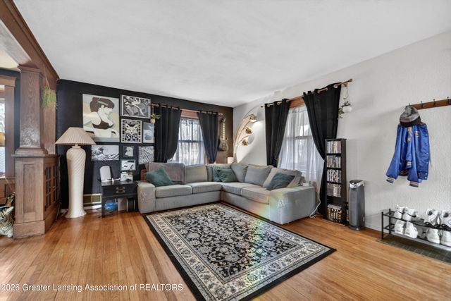 827 Cleveland Street, Lansing, MI 48906