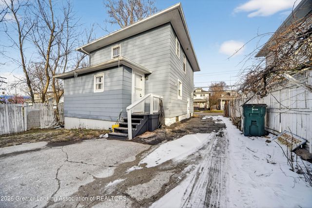 827 Cleveland Street, Lansing, MI 48906