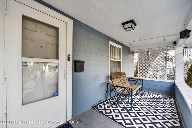 827 Cleveland Street, Lansing, MI 48906