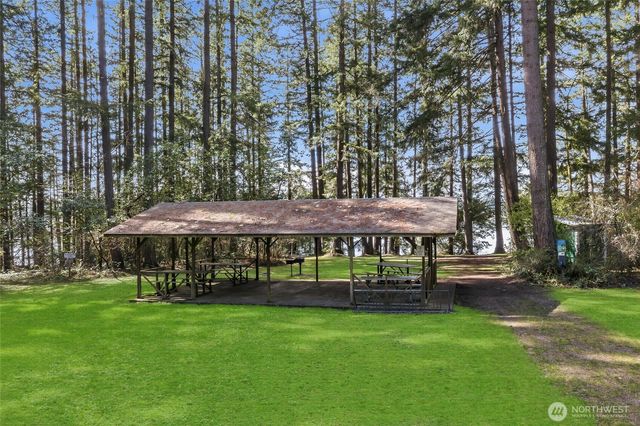 3735 Vassar Loop SE, Lacey, WA 98503