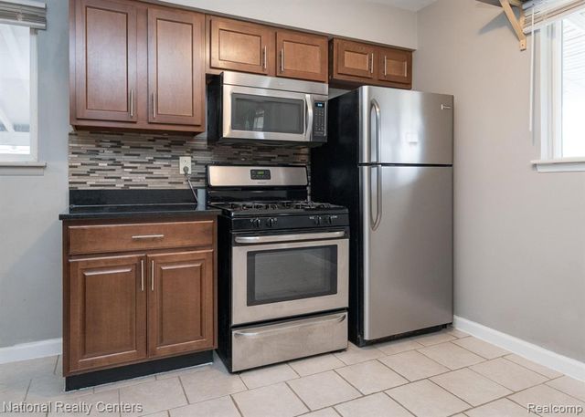 26344 Groveland Street, Madison Heights, MI 48071