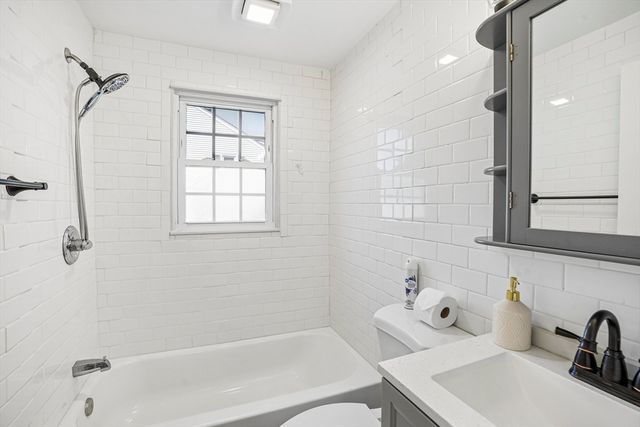 148 South Quinsigamond Ave, Shrewsbury, MA 01545