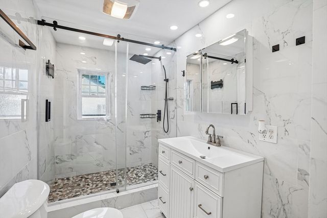 148 South Quinsigamond Ave, Shrewsbury, MA 01545