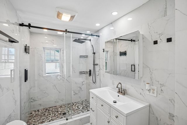148 South Quinsigamond Ave, Shrewsbury, MA 01545