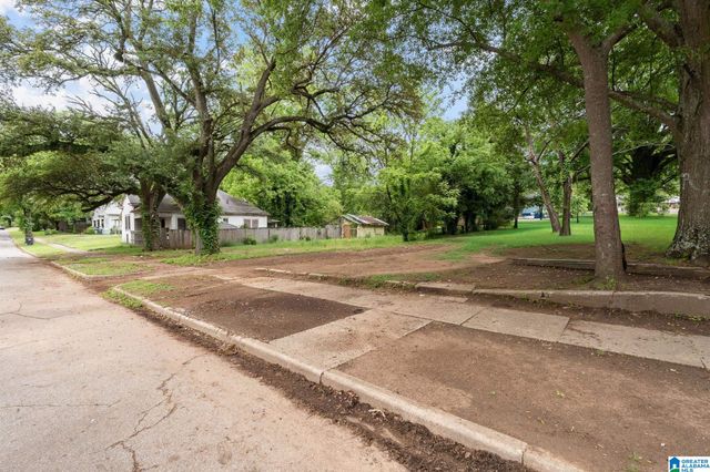 7817 3RD AVENUE S, Birmingham, AL 35206